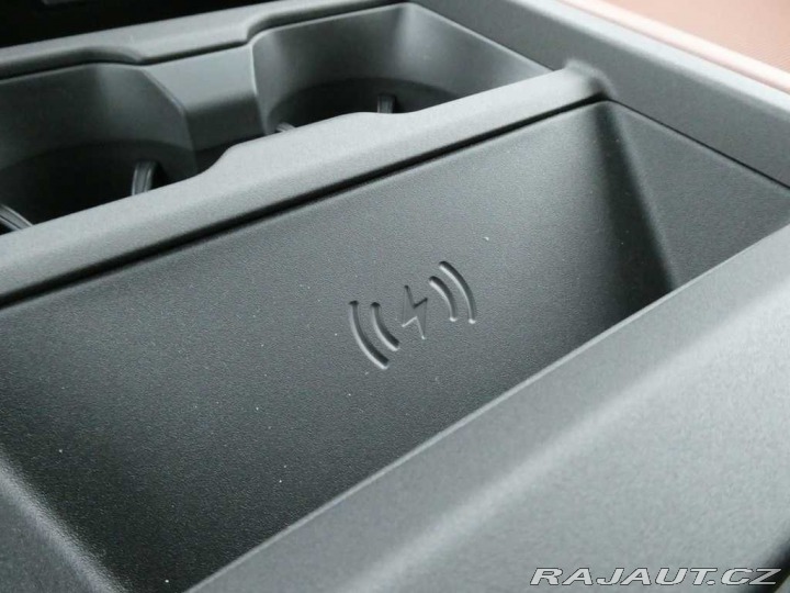 Land Rover Defender 110 4,4 OCTA P635 2025