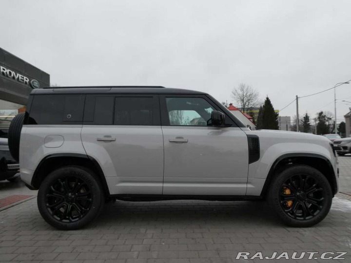 Land Rover Defender 110 4,4 OCTA P635 2025