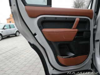 Land Rover Defender 110 4,4 OCTA P635 2025