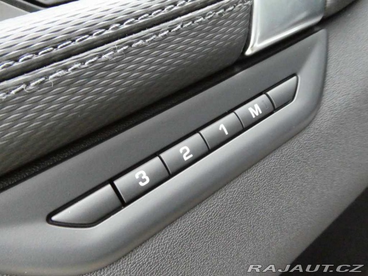 Land Rover Discovery Sport 2,0 Landmark D200 2026