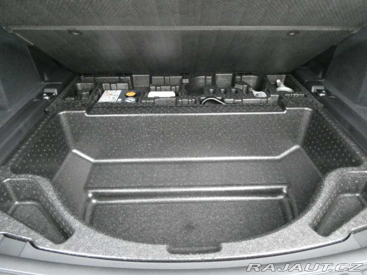 Land Rover Discovery Sport 2,0 Landmark D200 2025