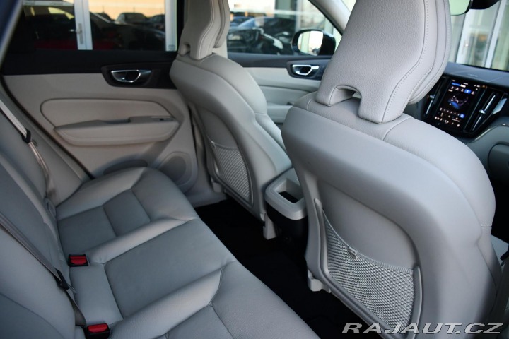 Volvo XC60 B5 AWD PLUS REZERVACE 2025