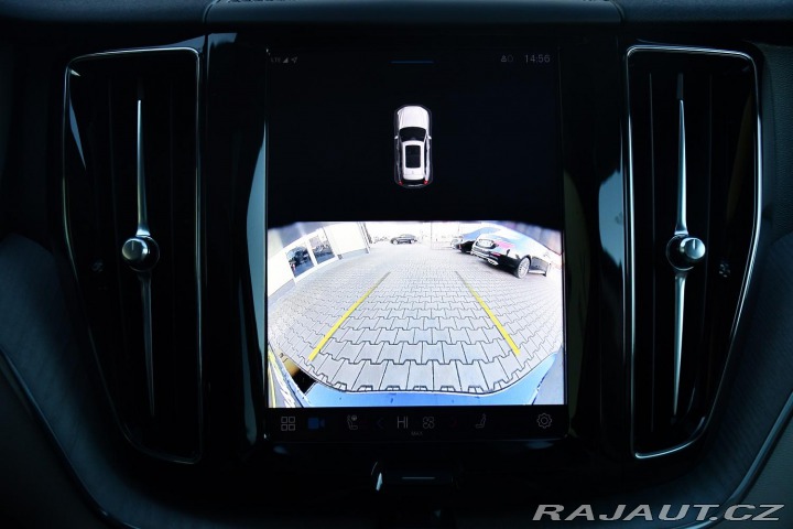 Volvo XC60 B5 AWD PLUS REZERVACE 2025