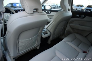 Volvo XC60 B5 AWD PLUS DARK ZÁRUKA 2025