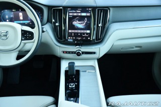 Volvo XC60 B5 AWD PLUS DARK ZÁRUKA 2025