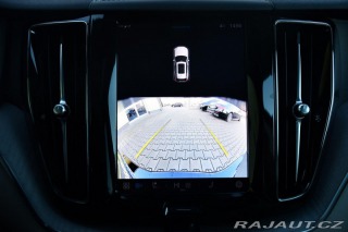 Volvo XC60 B5 AWD PLUS DARK ZÁRUKA 2025