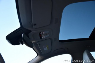 Volvo XC60 B5 AWD PLUS DARK ZÁRUKA 2025