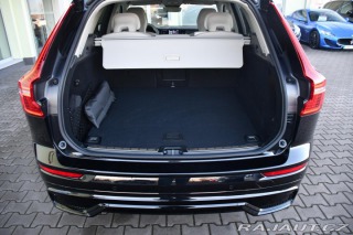Volvo XC60 B5 AWD PLUS DARK ZÁRUKA 2025