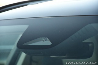 Volvo XC60 B5 AWD PLUS DARK ZÁRUKA 2025