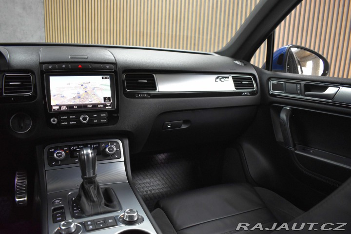 Volkswagen Touareg 3.0 TDI R-LINE*TAŽNÉ*VZDU 2018