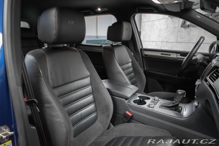Volkswagen Touareg 3.0 TDI R-LINE*TAŽNÉ*VZDU 2018