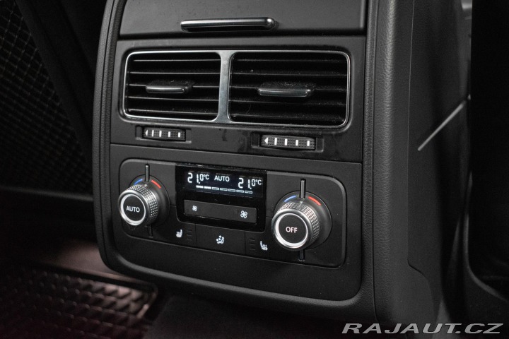 Volkswagen Touareg 3.0 TDI R-LINE*TAŽNÉ*VZDU 2018