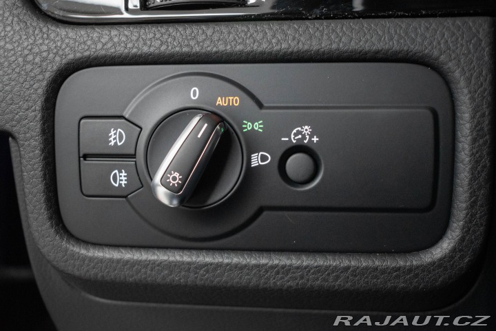 Volkswagen Touareg 3.0 TDI R-LINE*TAŽNÉ*VZDU 2018