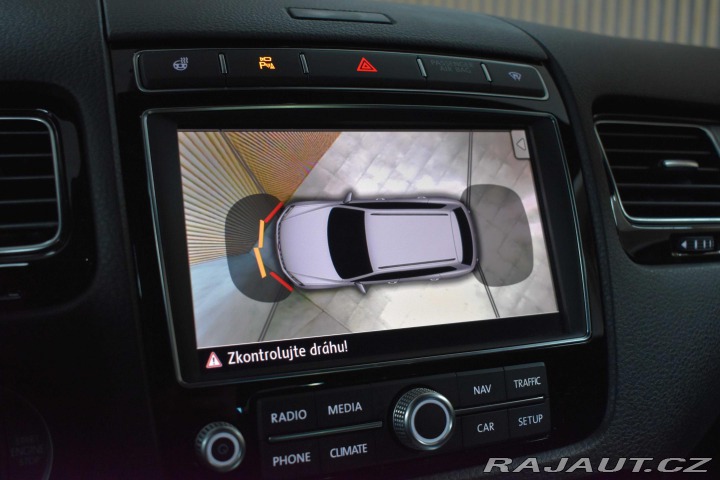 Volkswagen Touareg 3.0 TDI R-LINE*TAŽNÉ*VZDU 2018