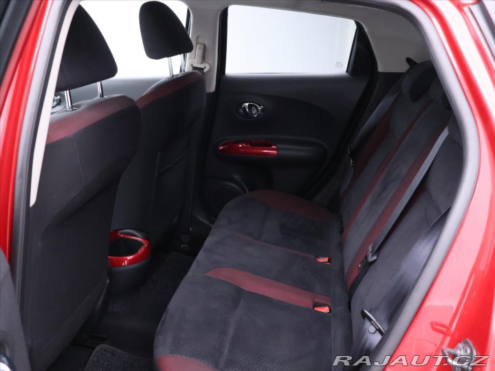 Nissan Juke 1,6 DIG-T 140kW Tekna 2010