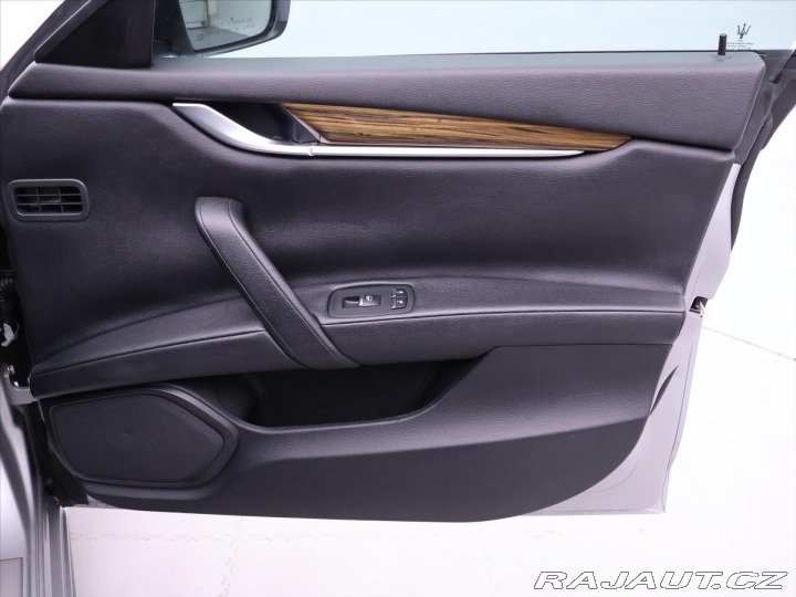 Maserati Ghibli 3,0 i 302kw 4X4 Q4 2014