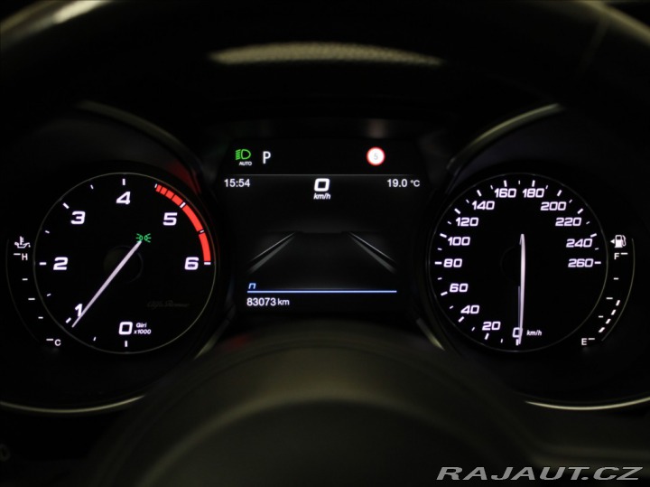 Alfa Romeo Stelvio 2,1 JTD 140kW Q4 Bezklíč 2020