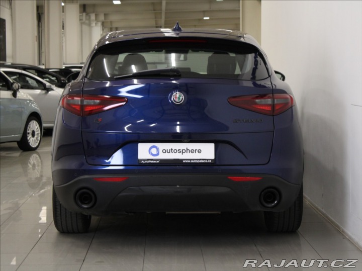 Alfa Romeo Stelvio 2,1 JTD 140kW Q4 Bezklíč 2020