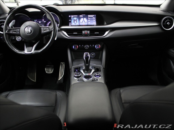 Alfa Romeo Stelvio 2,2 JTD 140kW Q4 Bezklíč 2020