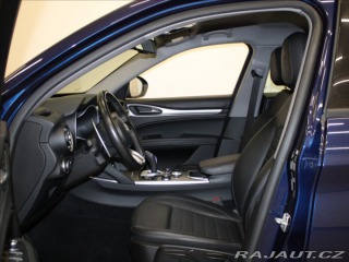 Alfa Romeo Stelvio 2,1 JTD 140kW Q4 Bezklíč 2020