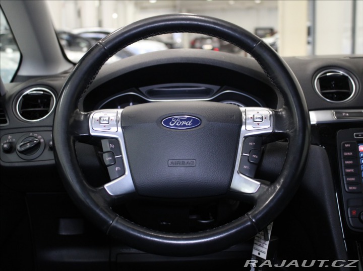 Ford S-MAX 2,0 TDCi 120kW MT Titaniu 2014