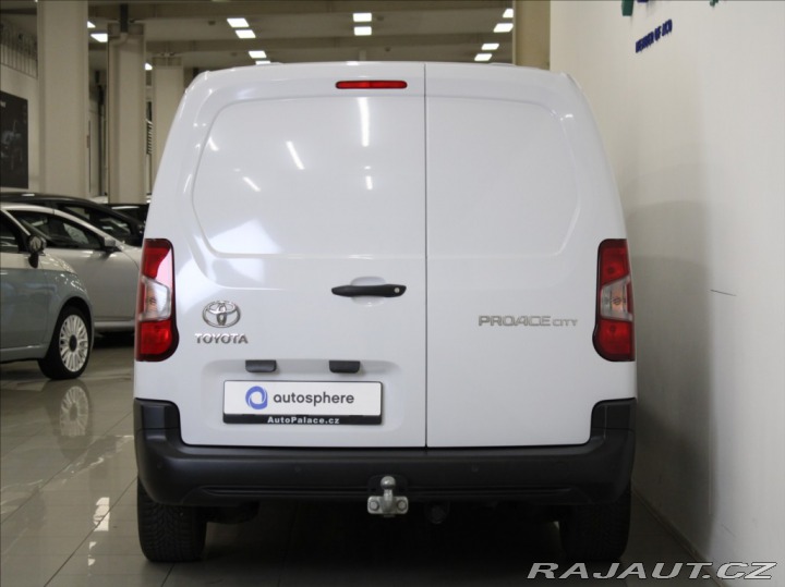 Toyota ProAce 1,5 D 75kW LWB Comfort ČR 2024