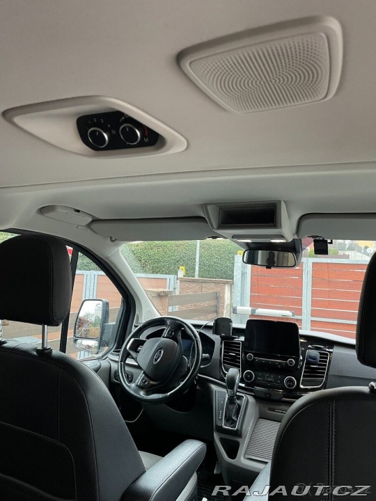 Ford Tourneo Custom Long ve verzi Titanium 2019