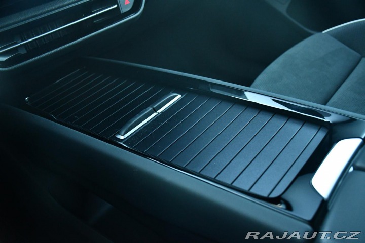 Volkswagen ID.7 Tourer PRO S PEOPLE 86kWh 5L-ZÁR 2025