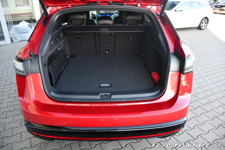 Volkswagen ID.7 Tourer PRO S PEOPLE 86kWh 5L-ZÁR 2025