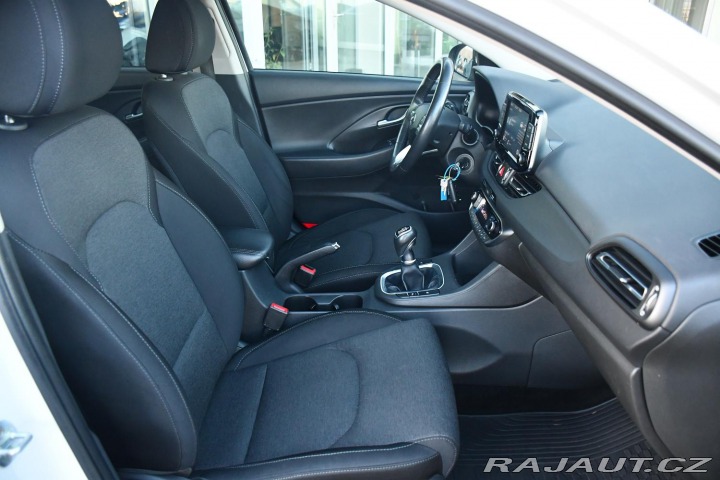 Hyundai i30 1.6 CRDi SMART TAŽNÉ KAME 2022