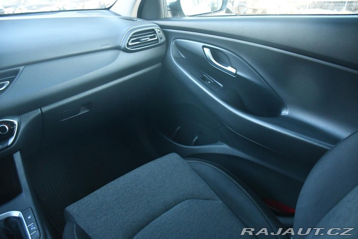 Hyundai i30 1.6 CRDi SMART TAŽNÉ KAME 2022