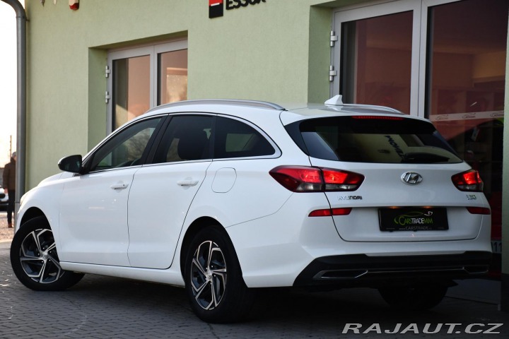 Hyundai i30 1.6 CRDi SMART TAŽNÉ KAME 2022