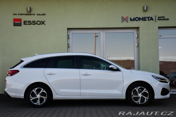 Hyundai i30 1.6 CRDi SMART TAŽNÉ REZE 2022