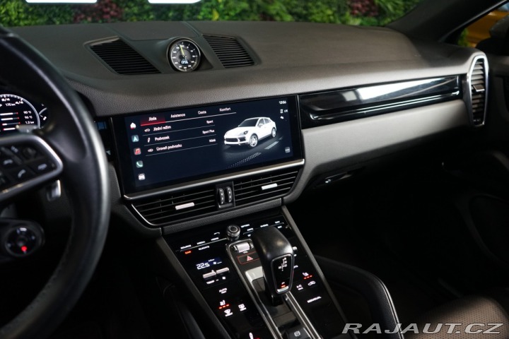 Porsche Cayenne Coupe E-Hybrid PANO*VZDUC 2022