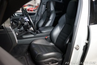 Porsche Cayenne Coupe E-Hybrid PANO*VZDUC 2022