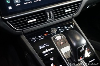 Porsche Cayenne Coupe E-Hybrid PANO*VZDUC 2022