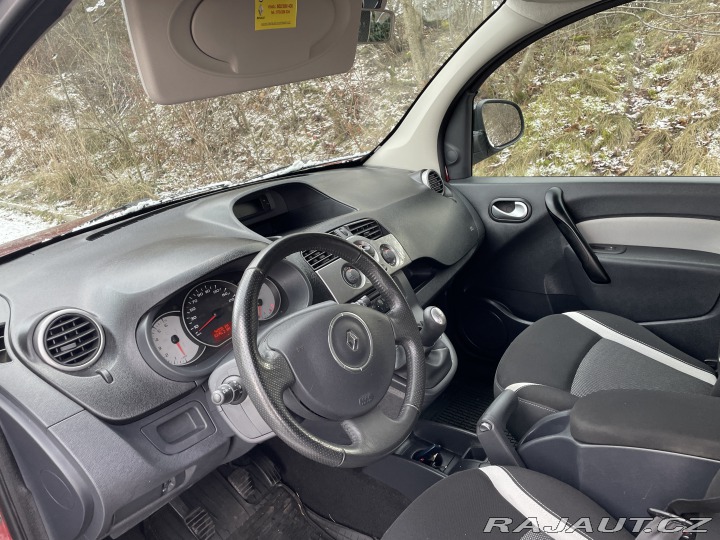 Renault Kangoo pro převoz vozíčkáře 2013