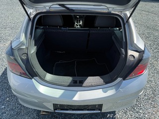 Opel Astra 2.0 Turbo Cosmo 2006