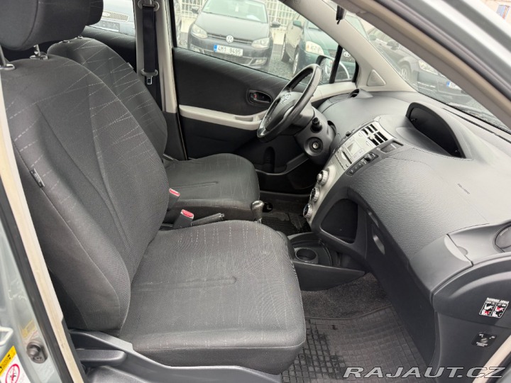 Toyota Yaris 1.3 VVT-i 64kW Automat 2008