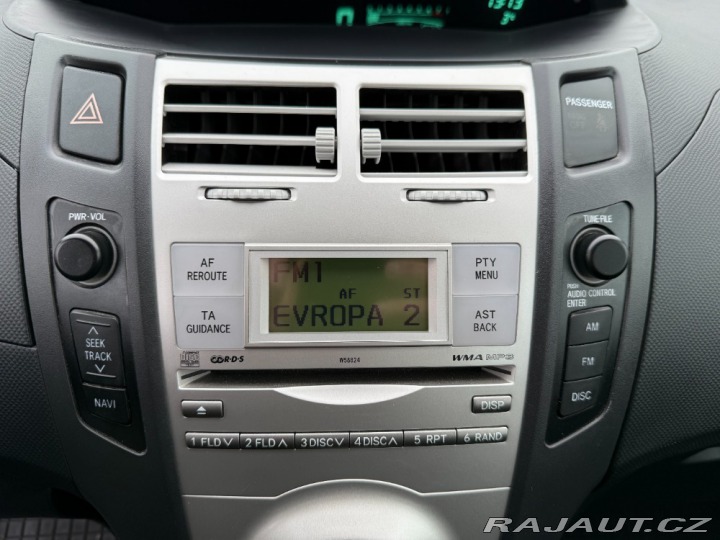 Toyota Yaris 1.3 VVT-i 64kW Automat 2008