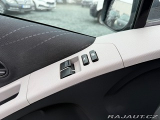 Toyota Yaris 1.3 VVT-i 64kW Automat 2008