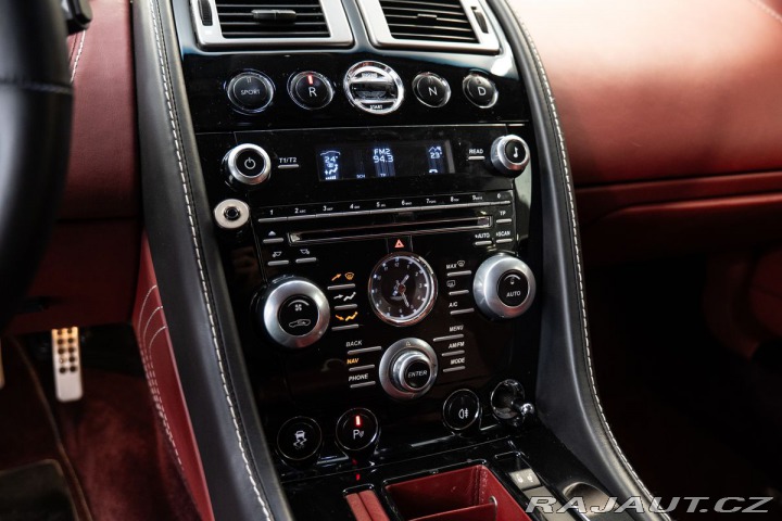 Aston Martin Vantage S 1800