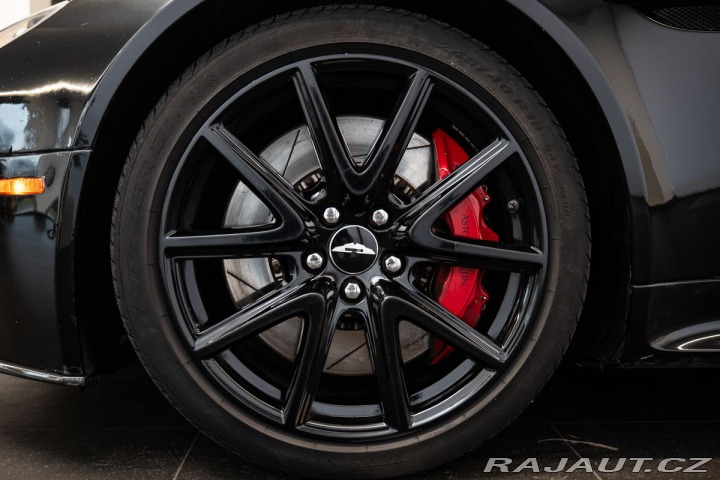 Aston Martin Vantage S 1800