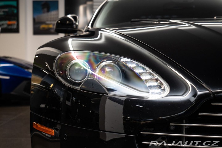 Aston Martin Vantage S 1800