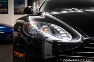 Aston Martin Vantage S 2012