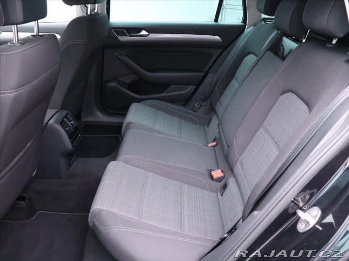 Volkswagen Passat 2,0 TDI 147kW DSG Matrix 2022