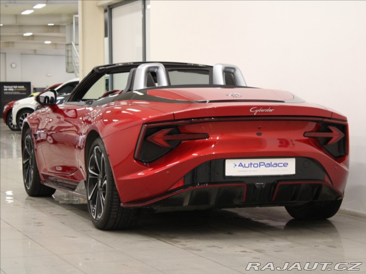 MG Cyberster 0,1 510koní AWD GT 31tkm. 2024