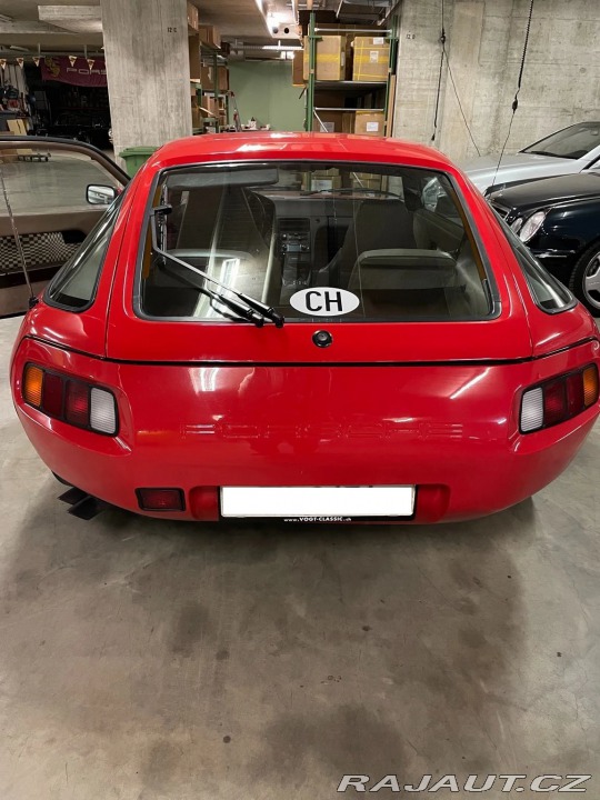 Porsche 928 S 1983
