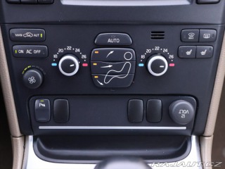 Volvo XC90 2,4 D5 147kW AWD KINETIC 2013