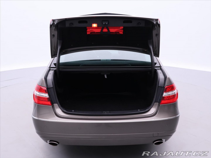 Mercedes-Benz E 3,0 300CDI 150kW Aut. Kůž 2010